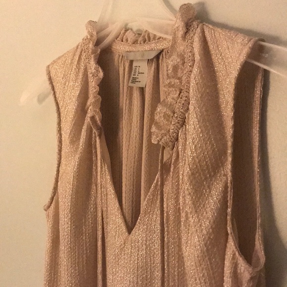 H&M Sleeveless Taupe Top - Picture 4 of 6